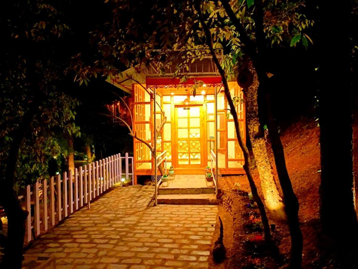 Aaroham Resort Shimla ! Luxury Cottage By Aamod Group Exteriör bild