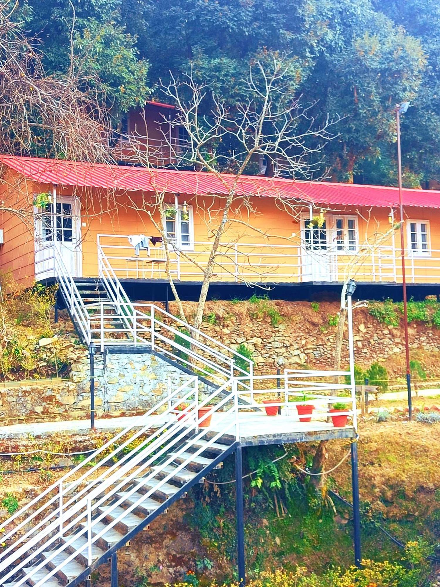 Aaroham Resort Shimla ! Luxury Cottage By Aamod Group Exteriör bild